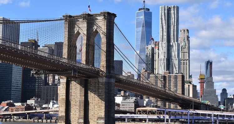 PER MANO A NEW YORK